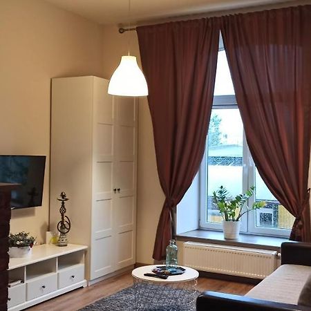 Studio Flat In A Historical XIX C. Building. Kaunas Buitenkant foto